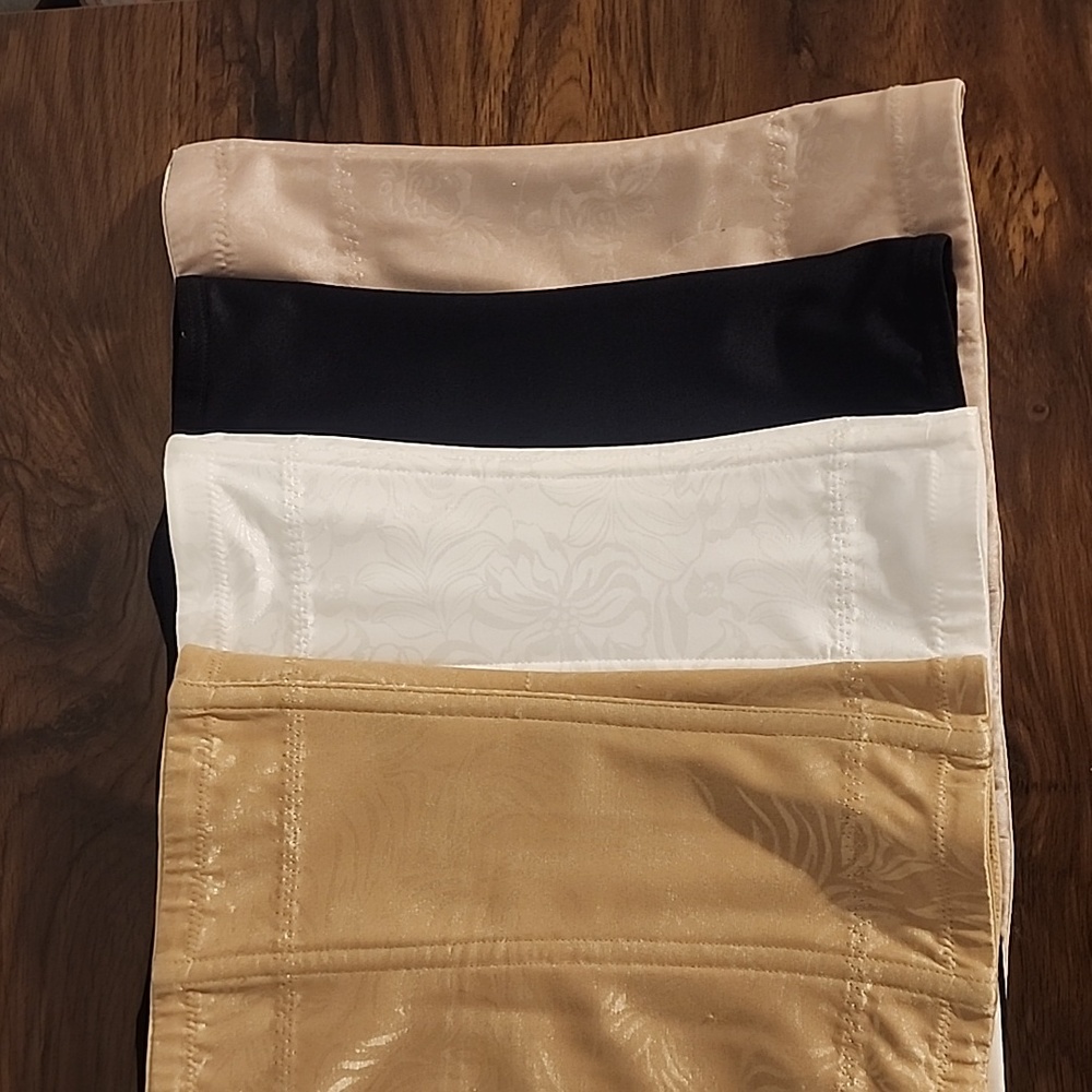 CORSETS SET OF 4